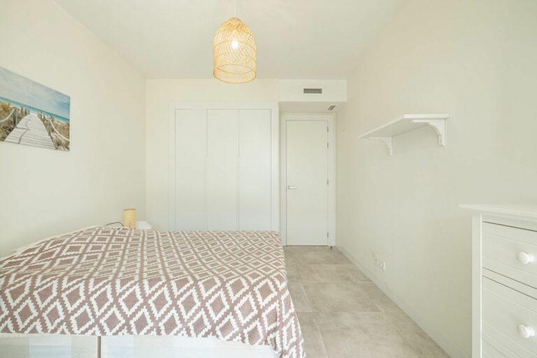 b2db6a76355ce3e2a531d77e53d11556 - 13