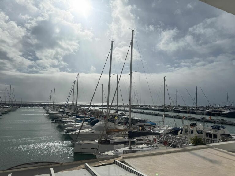 b33c16d1066d35e3fbd428c10904c7cf - 2