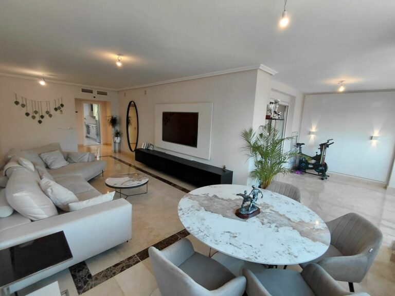 b33e8f0bfd5d3fdaf2fed86a8f2782ca - 2