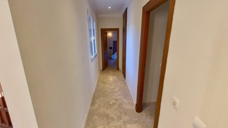 b3a6b9055e6a47e65062afe5de0cabad - 13