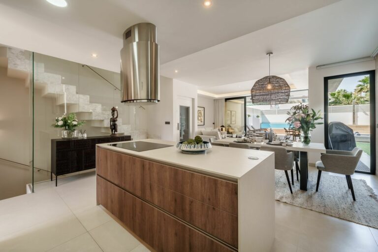 b3d7143046ed5992e7fdb8ade92b884b - 6