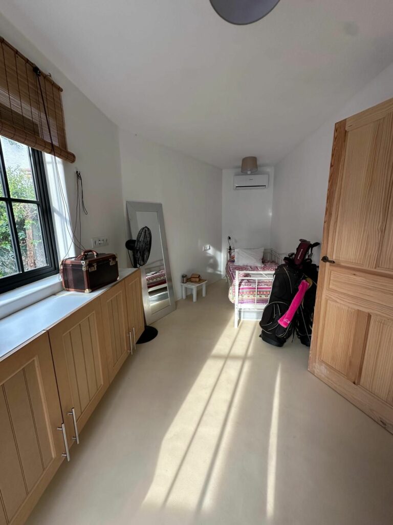 b48108fa96be0c04b48fe3eaa02a7f8f - 14