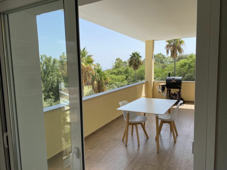 b4fcab5bcf183b0f56a270f99a1cfb94 - 12