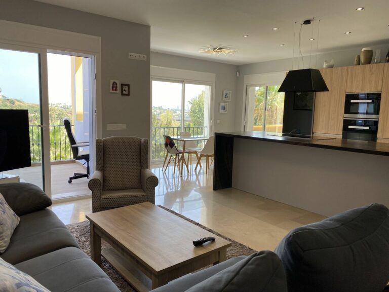 b4fcab5bcf183b0f56a270f99a1cfb94 - 7