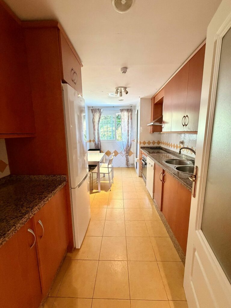 b5f1ffcbb7f8469d4be8d256d875d372 - 7