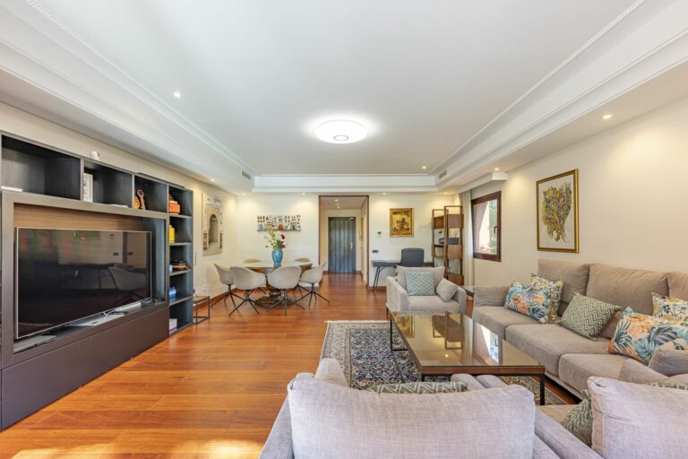 b6388f7563feed2f3cde385f001e819c - 7