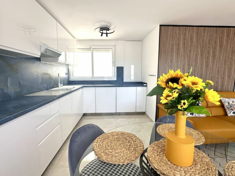 b8af2998cc7f00d93cf29222175396f1 - 3