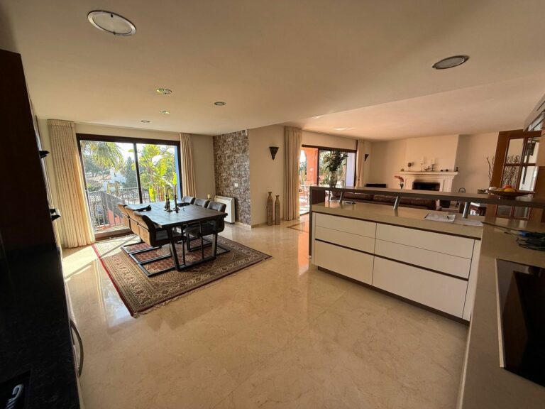 ba1afb38c81c7312ff9288c9d7272d67 - 12