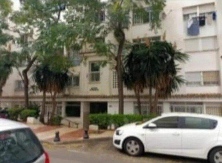 ba63499d07ddb986f6bd9858b6ea3f6f - 12