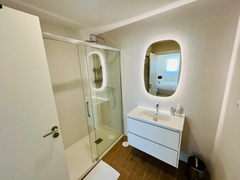 bb7699e73cc9543edc17b861d2f9c0a6 - 13