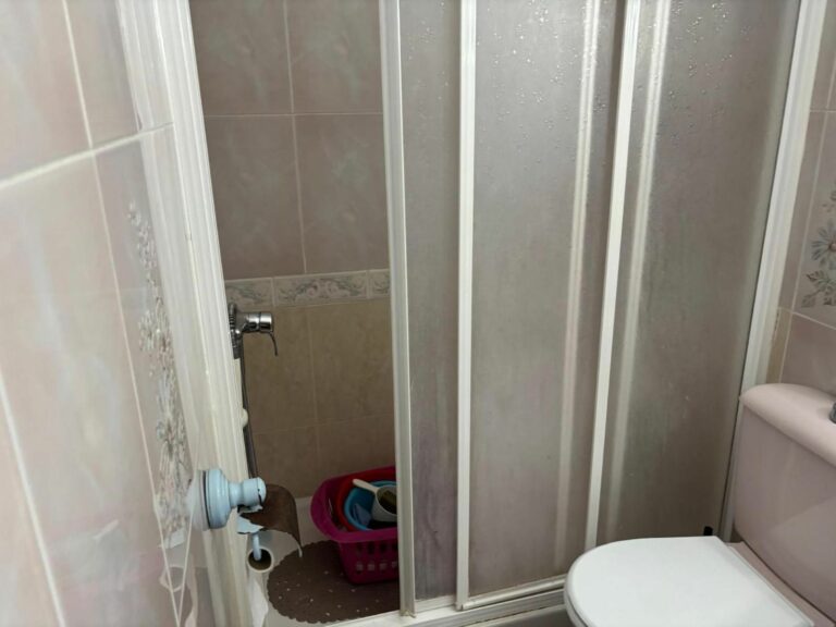 bbdb87096760557fe8a350ed17825102 - 12