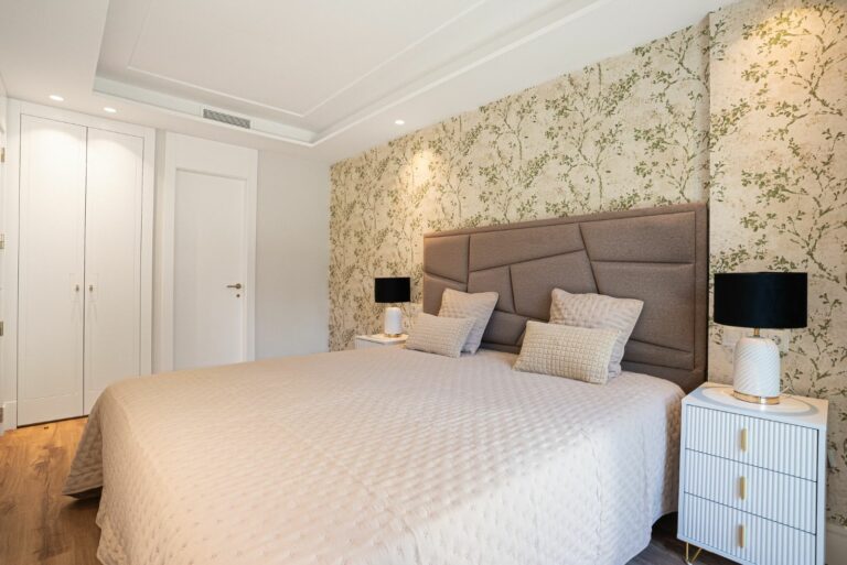 bdda2095010fe29e2d285097fac72696 - 14