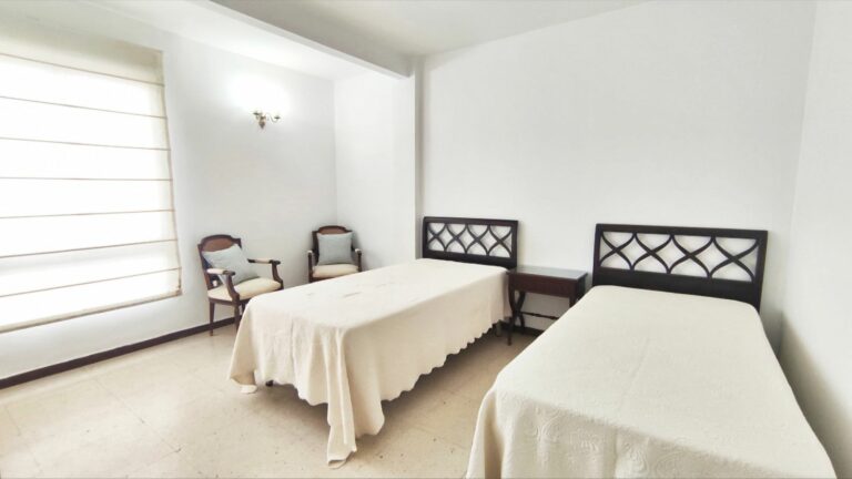 be27a48efbad44a56acd554cd38f6a40 - 6