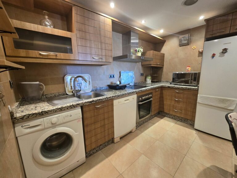 c08b0d83610db2f9e6fe8f902f8a17a3 - 11