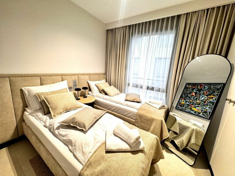 c1af56f78a4b53871bedd63315d8479c - 7