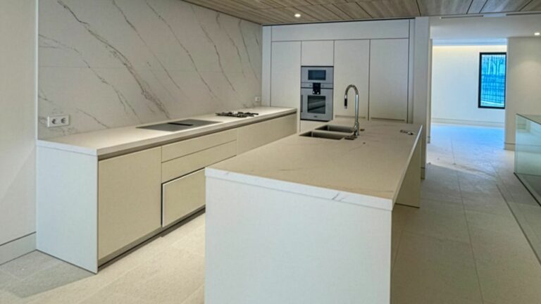 c20980f0d4a84304a92b97c41c59a2bf - 3