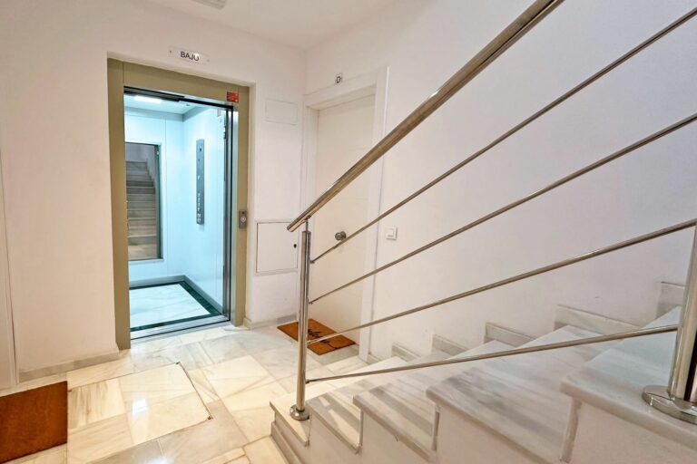 c25cb5c4000c9edc74f4b1583b5f9831 - 16