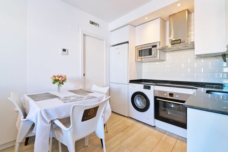 c25cb5c4000c9edc74f4b1583b5f9831 - 3