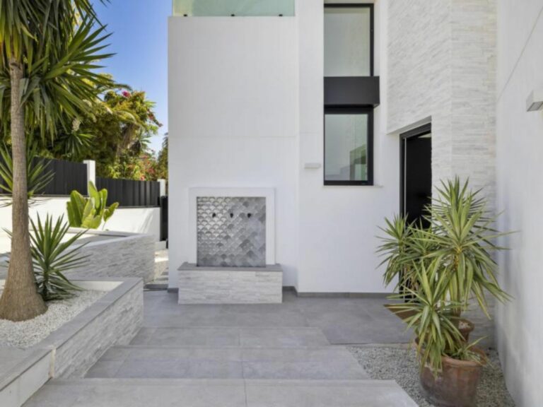 c317ed6cfc8e0590ef9ad3988147e4bc - 3