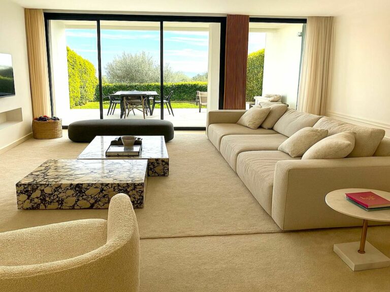 c330bd1f667b481c059c91bb7b12ffa6 - 1