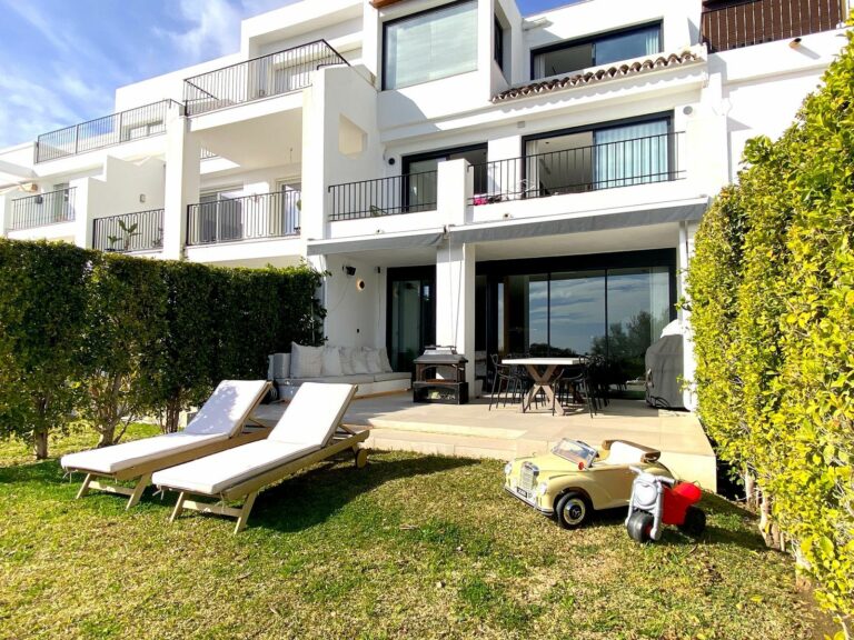 c330bd1f667b481c059c91bb7b12ffa6 - 16