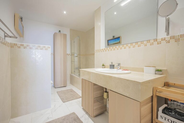 c3da6f29a4c6653d4c340e95afeee60a - 11