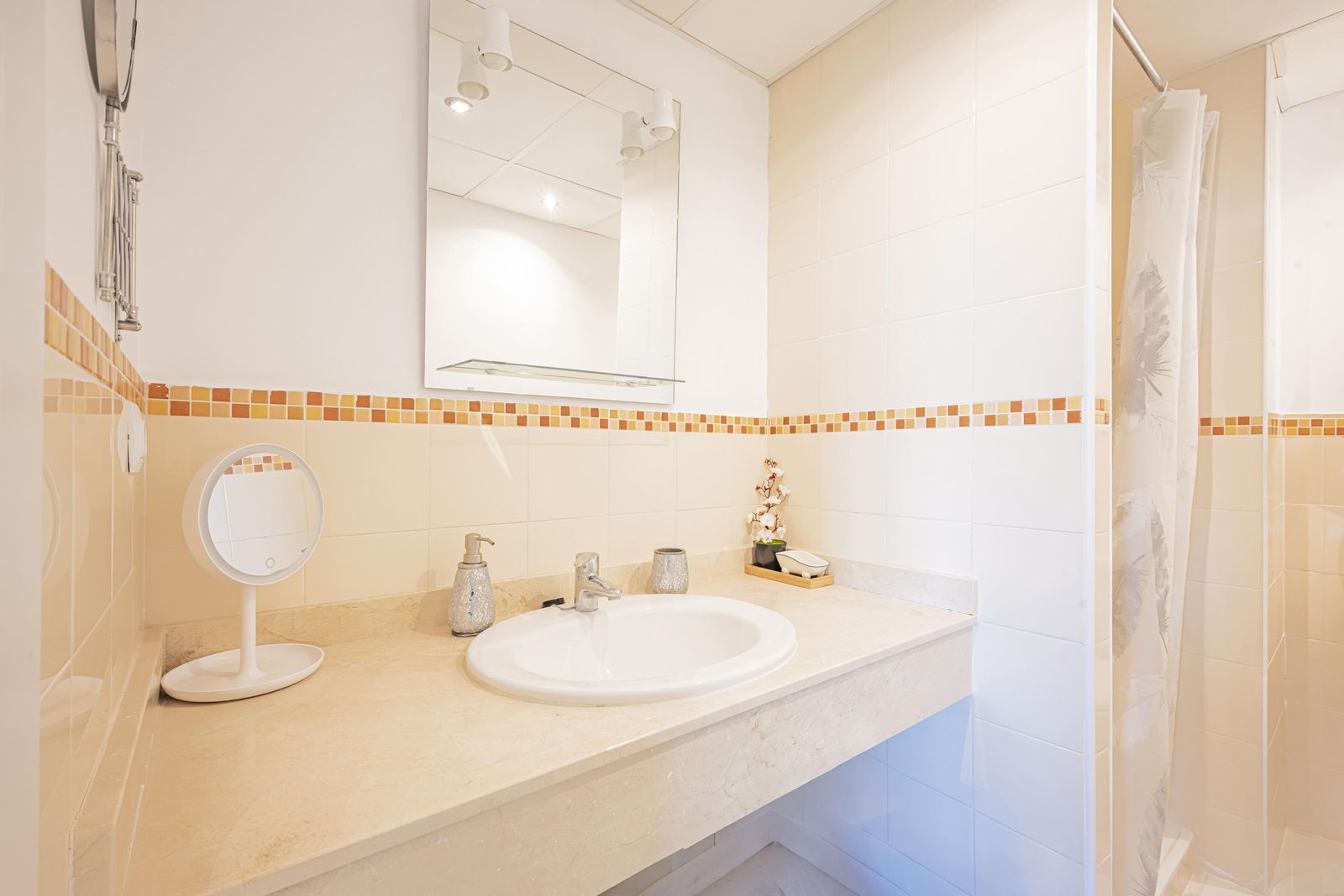 c3da6f29a4c6653d4c340e95afeee60a - 14