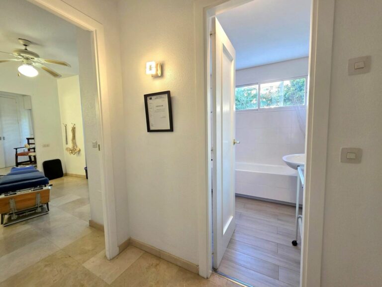 c42bdbc05e56d548c96b15e983f3d6e3 - 11