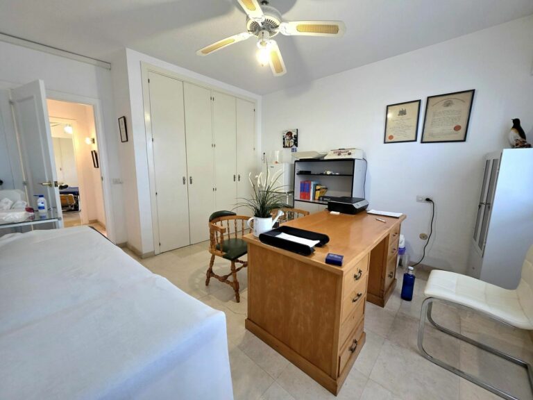 c42bdbc05e56d548c96b15e983f3d6e3 - 14