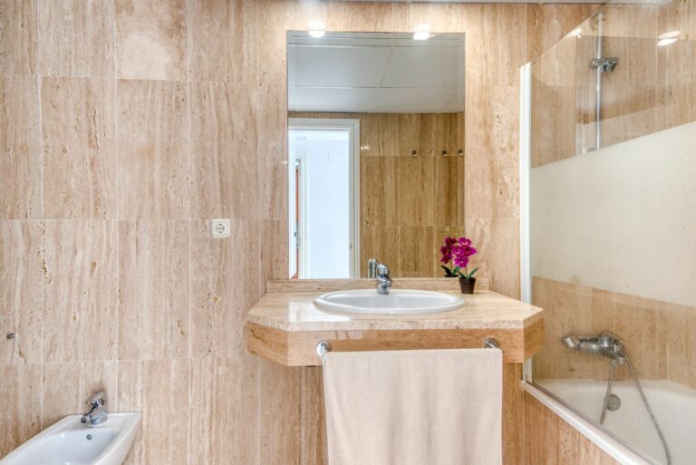 c5a234c729657669683edd50e3f2c5d3 - 9