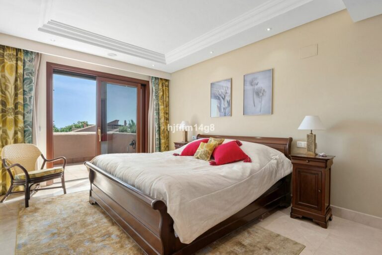 c5e643f7c144c6f4093de167b8f0258d - 10