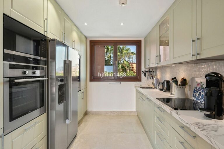 c5e643f7c144c6f4093de167b8f0258d - 9