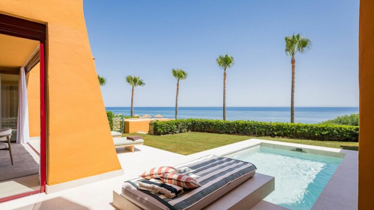 c6cc14bc4e069811200423fbe79f45e3 - 10