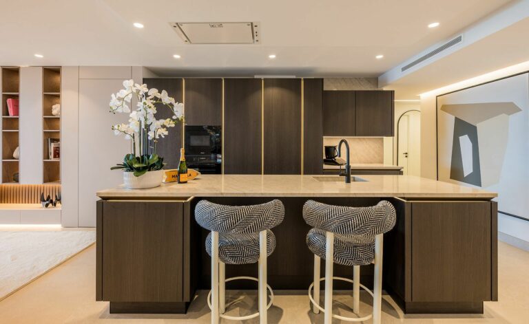 c6cc14bc4e069811200423fbe79f45e3 - 16