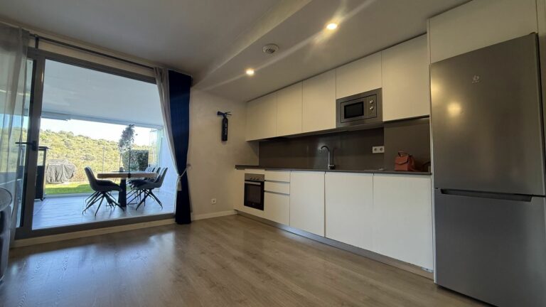 c73fdcbaf6166de1d859ed2ebcf0c67b - 12