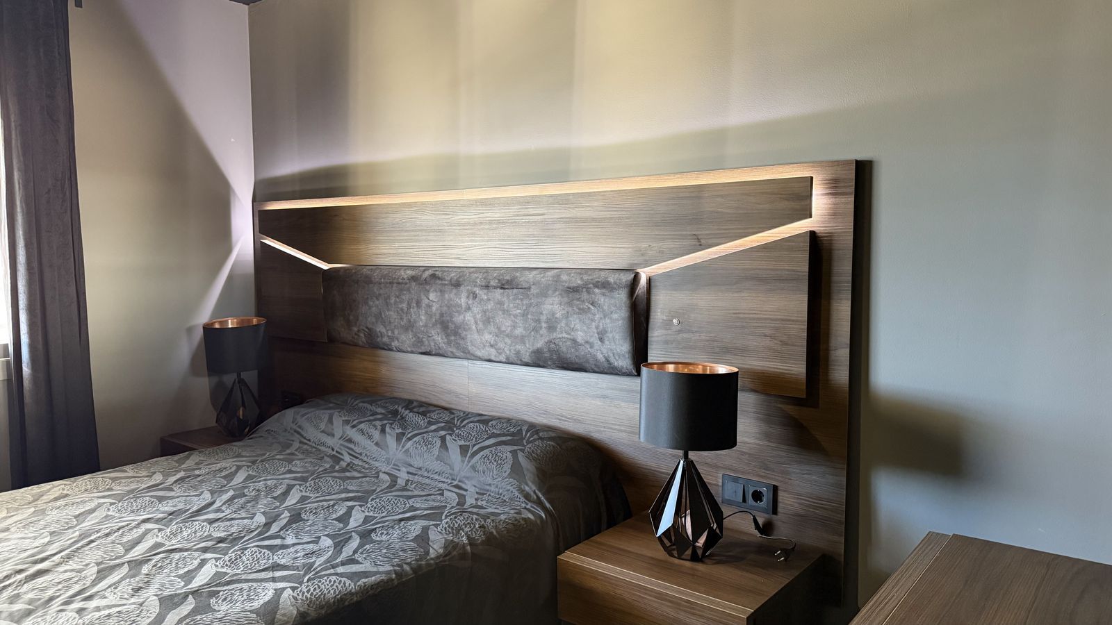 c73fdcbaf6166de1d859ed2ebcf0c67b - 3