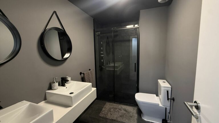 c73fdcbaf6166de1d859ed2ebcf0c67b - 4