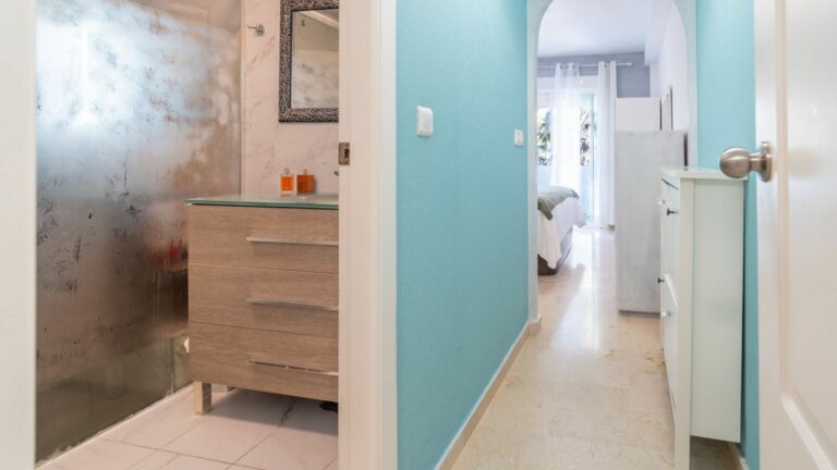 c93f61b4d73da71aa2bc9ee526ee4e8f - 6