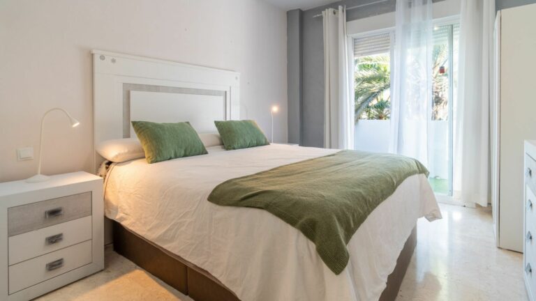 c93f61b4d73da71aa2bc9ee526ee4e8f - 9