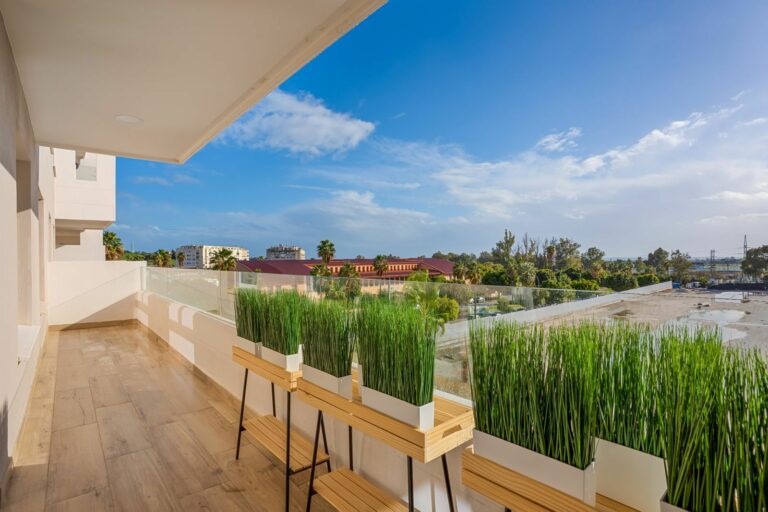 c9d3a93b50a5350bccee722514481cf9 - 11