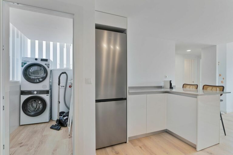 c9d3a93b50a5350bccee722514481cf9 - 13