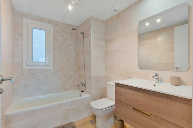 c9d3a93b50a5350bccee722514481cf9 - 15