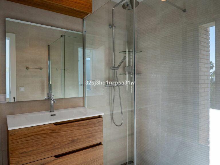 cb3402d680fb6d2419cdfb18328e1749 - 15