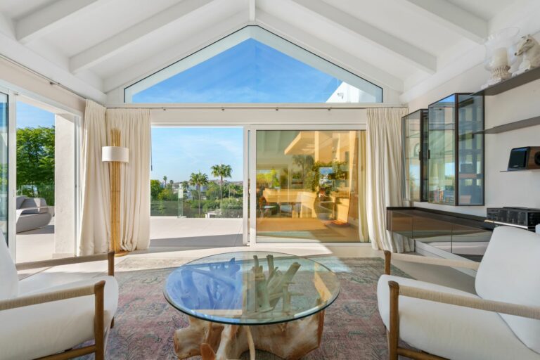 cb4928ff84d74fc344276f4dc5983b15 - 6