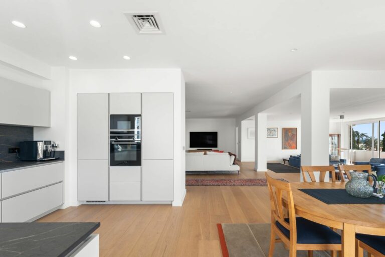 cb4af87dfbeab5b16fc59d45eb26bffd - 16