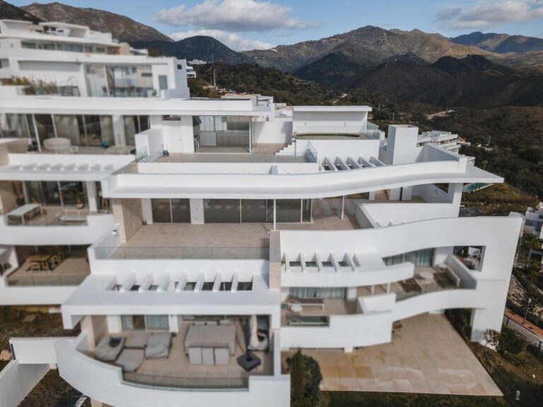 cb97b89323d9053194cb84dfeb49328c - 1