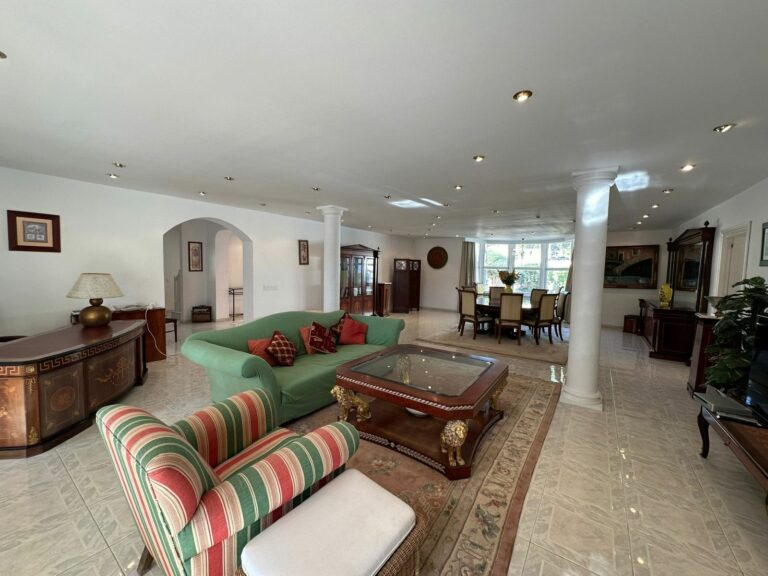 cbe635c0ee89adeb8a2a565fa5c15a36 - 3