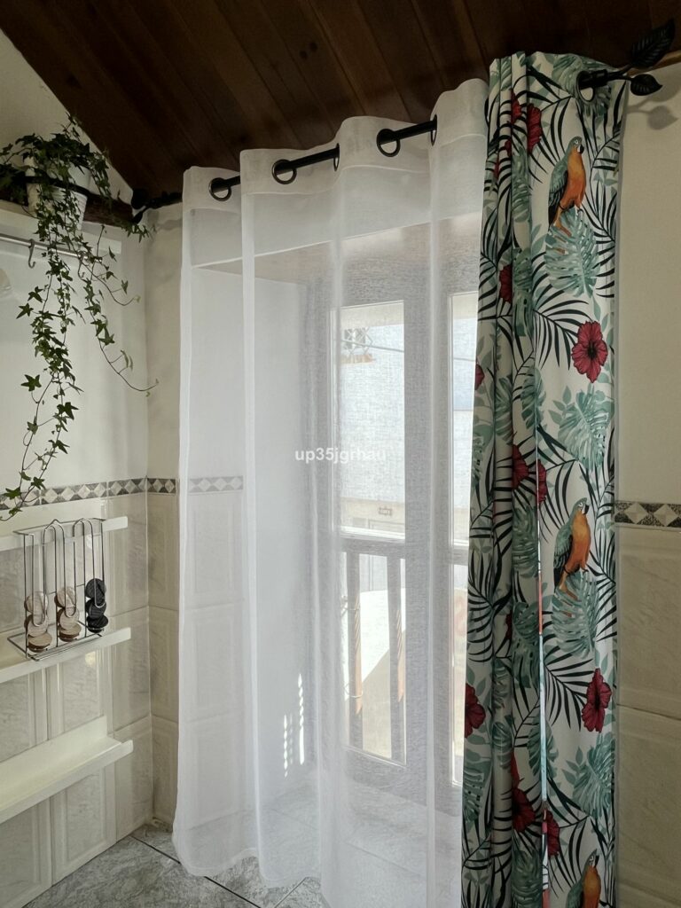 cd535d5d57c15894484b3622bf042063 - 12