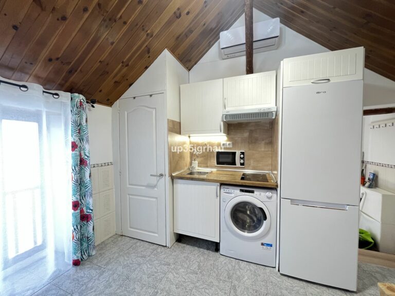 cd535d5d57c15894484b3622bf042063 - 8