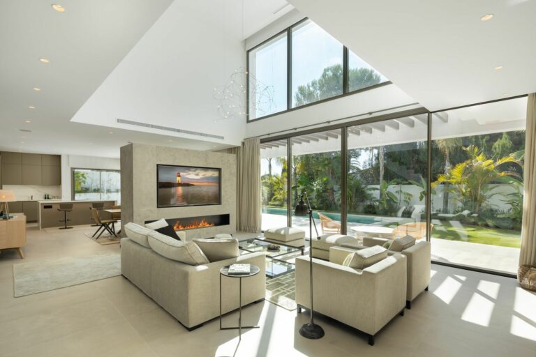 cda95f6524ba03e5605265f61560d07b - 2